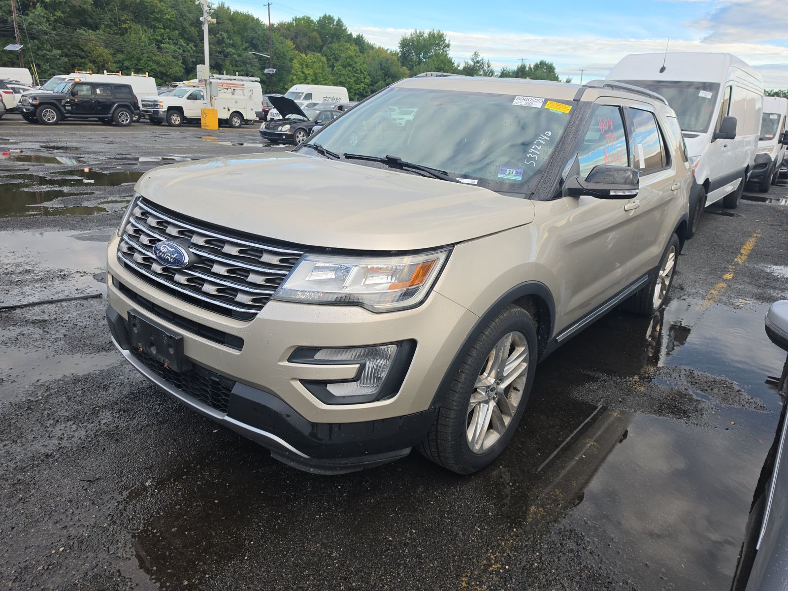 2017 FORD EXPLORER XLT - 1