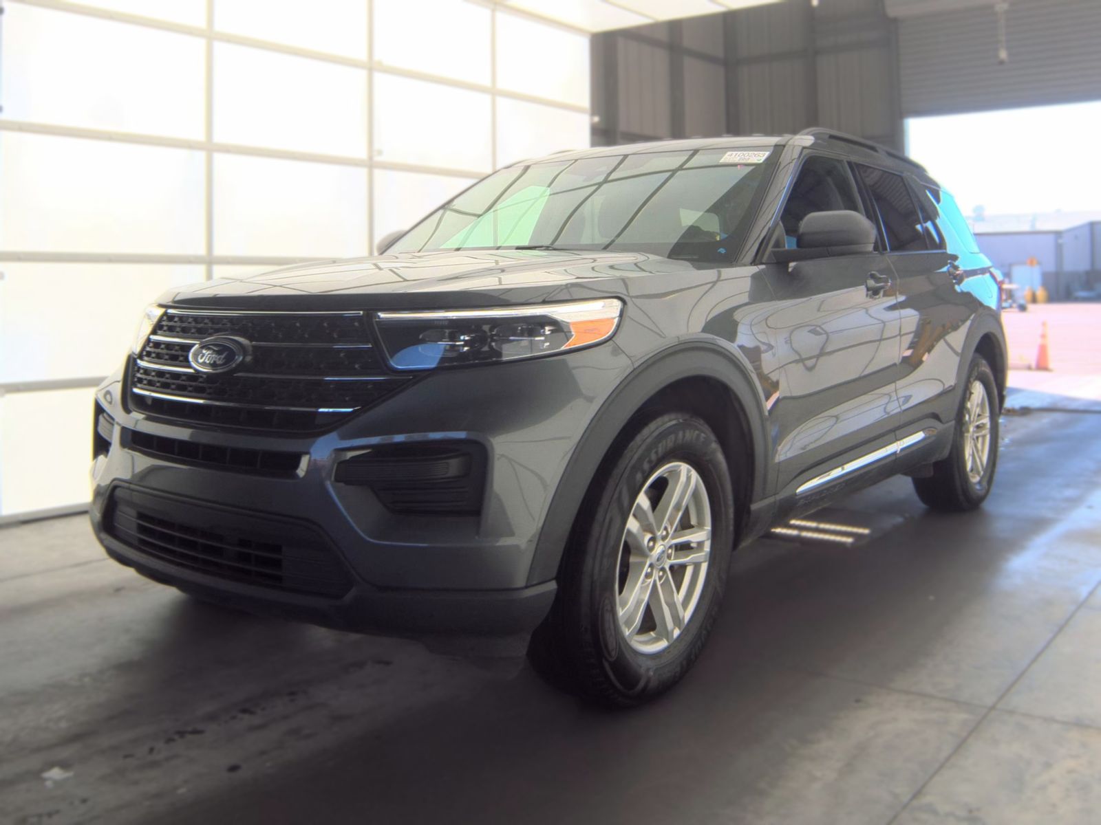 2023 FORD EXPLORER XLT - 1
