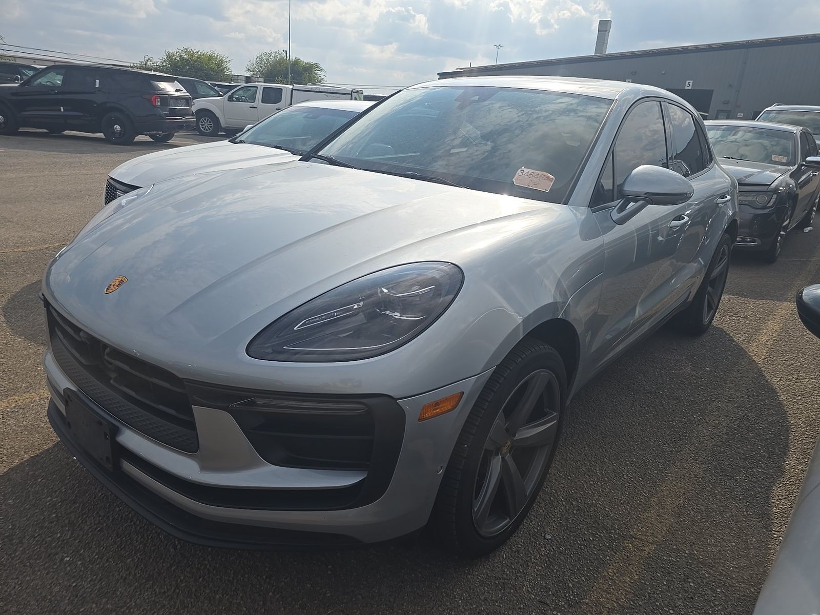 2023 PORSCHE MACAN Base - 1