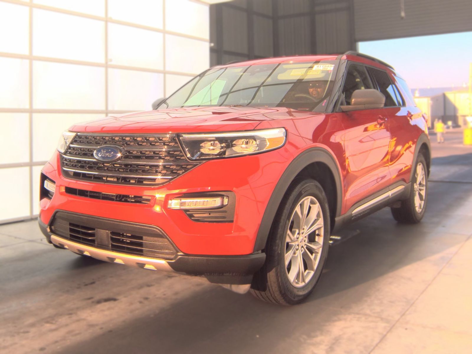 2023 FORD EXPLORER XLT - 1