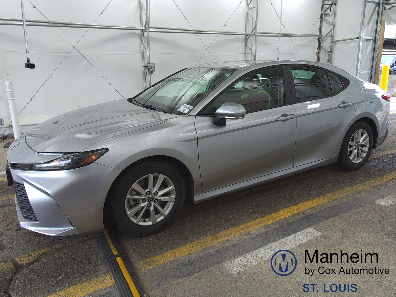 2025 TOYOTA CAMRY LE - 1
