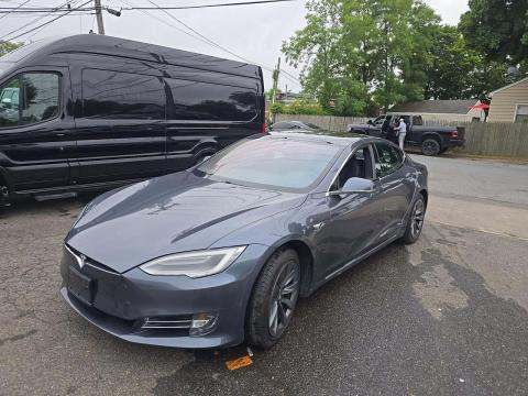 2020 TESLA MODEL S LONG Range - 1