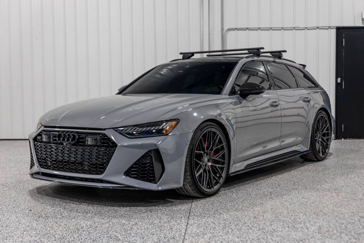 2021 AUDI RS 6 Base - 1