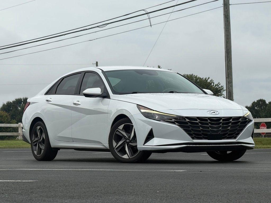 2023 HYUNDAI ELANTRA SEL - 1