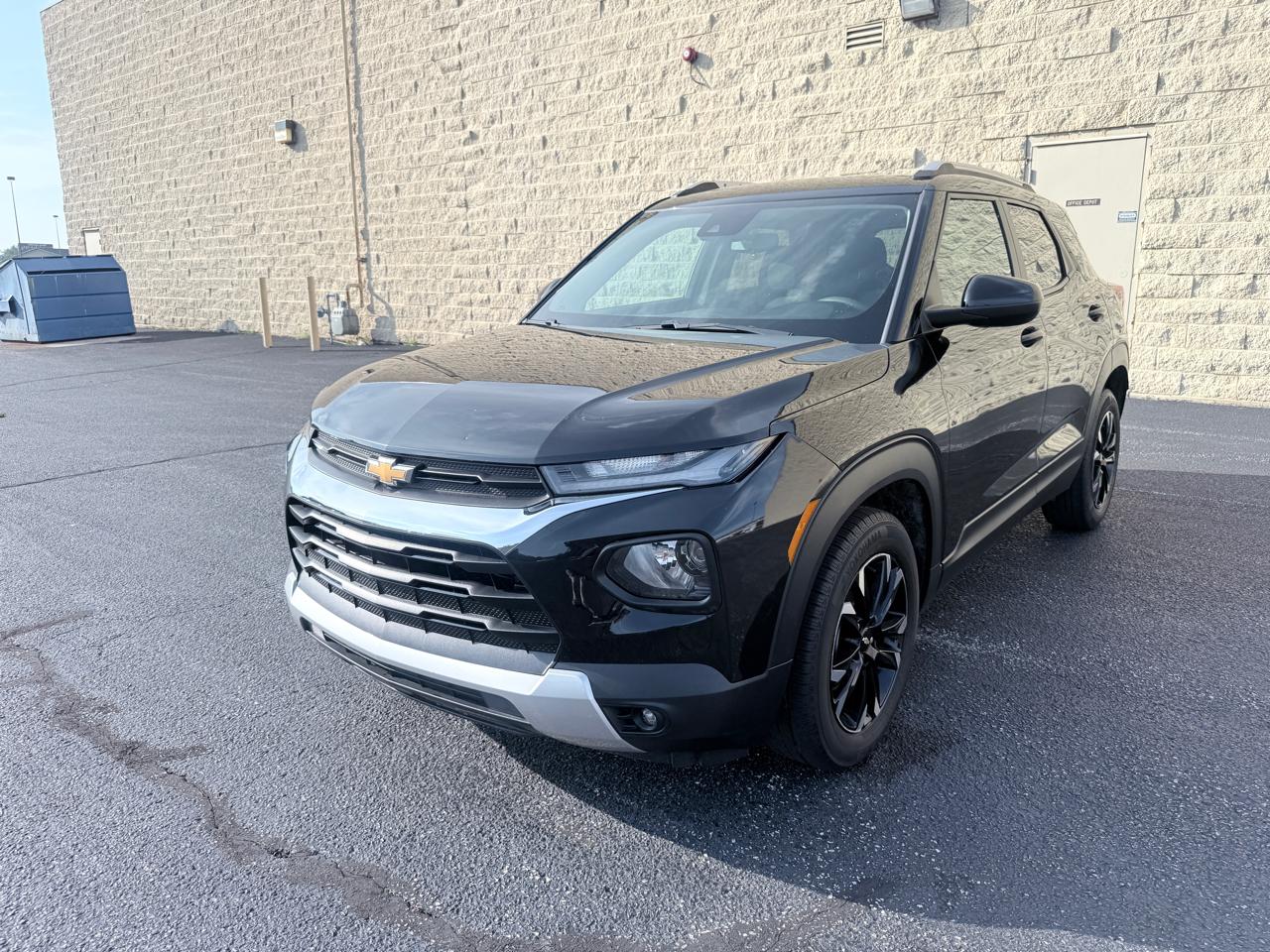 2023 CHEVROLET TRAILBLAZER LT - 1