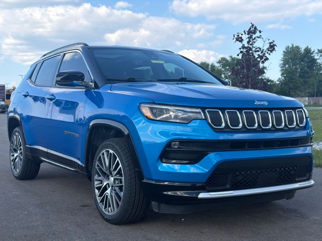 2022 JEEP COMPASS Limited - 1