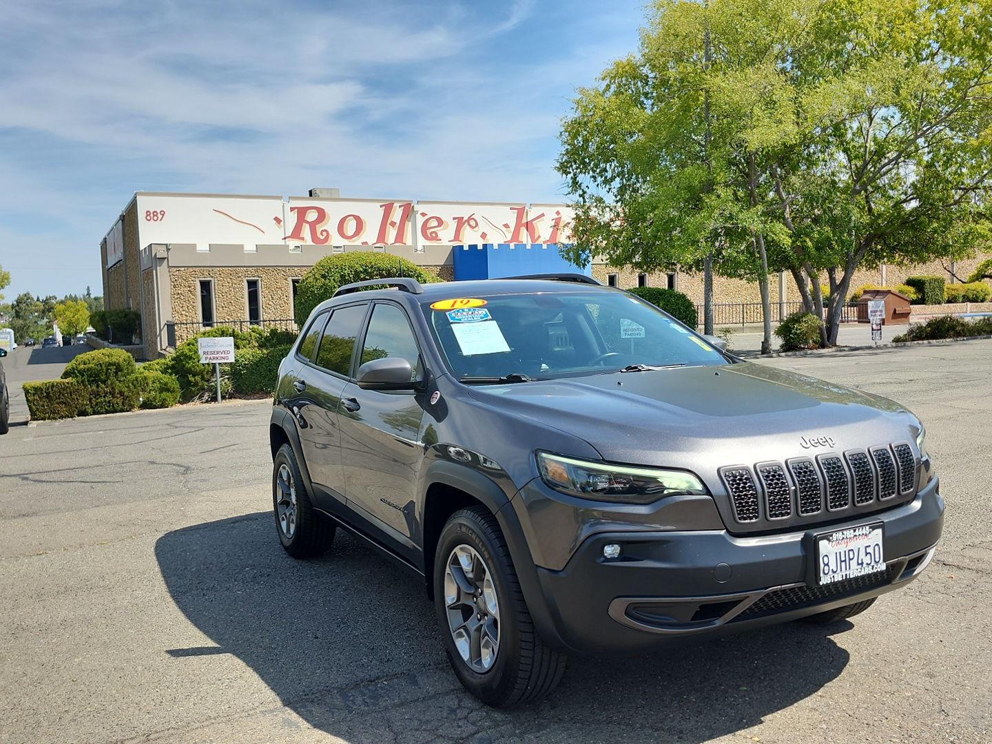 2019 JEEP CHEROKEE Trailhawk - 1
