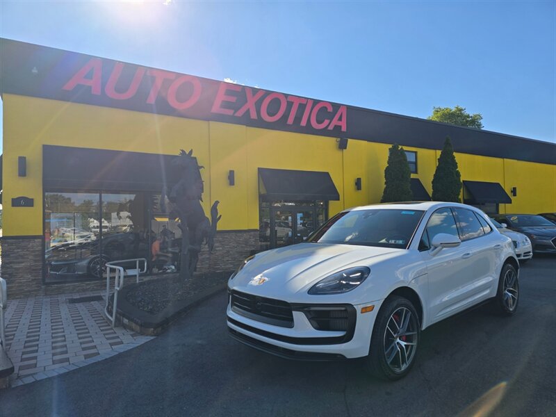 2023 PORSCHE MACAN S - 1