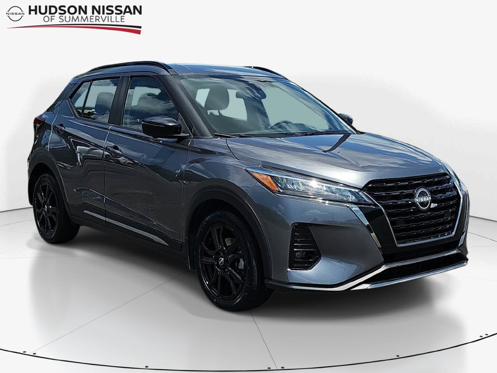 2023 NISSAN KICKS SR - 1