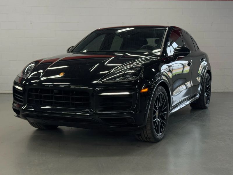 2023 PORSCHE CAYENNE GTS - 1