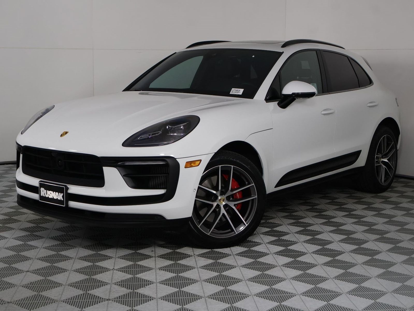 2023 PORSCHE MACAN S - 1
