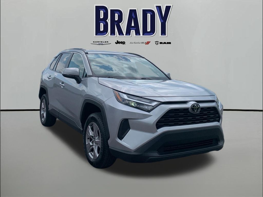 2024 TOYOTA RAV4 XLE - 1