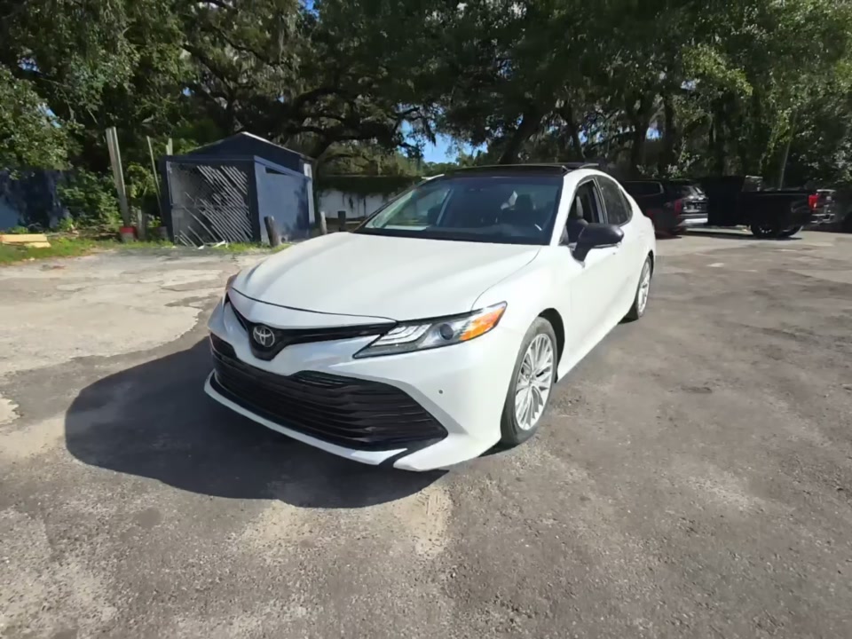 2019 TOYOTA CAMRY XLE - 1