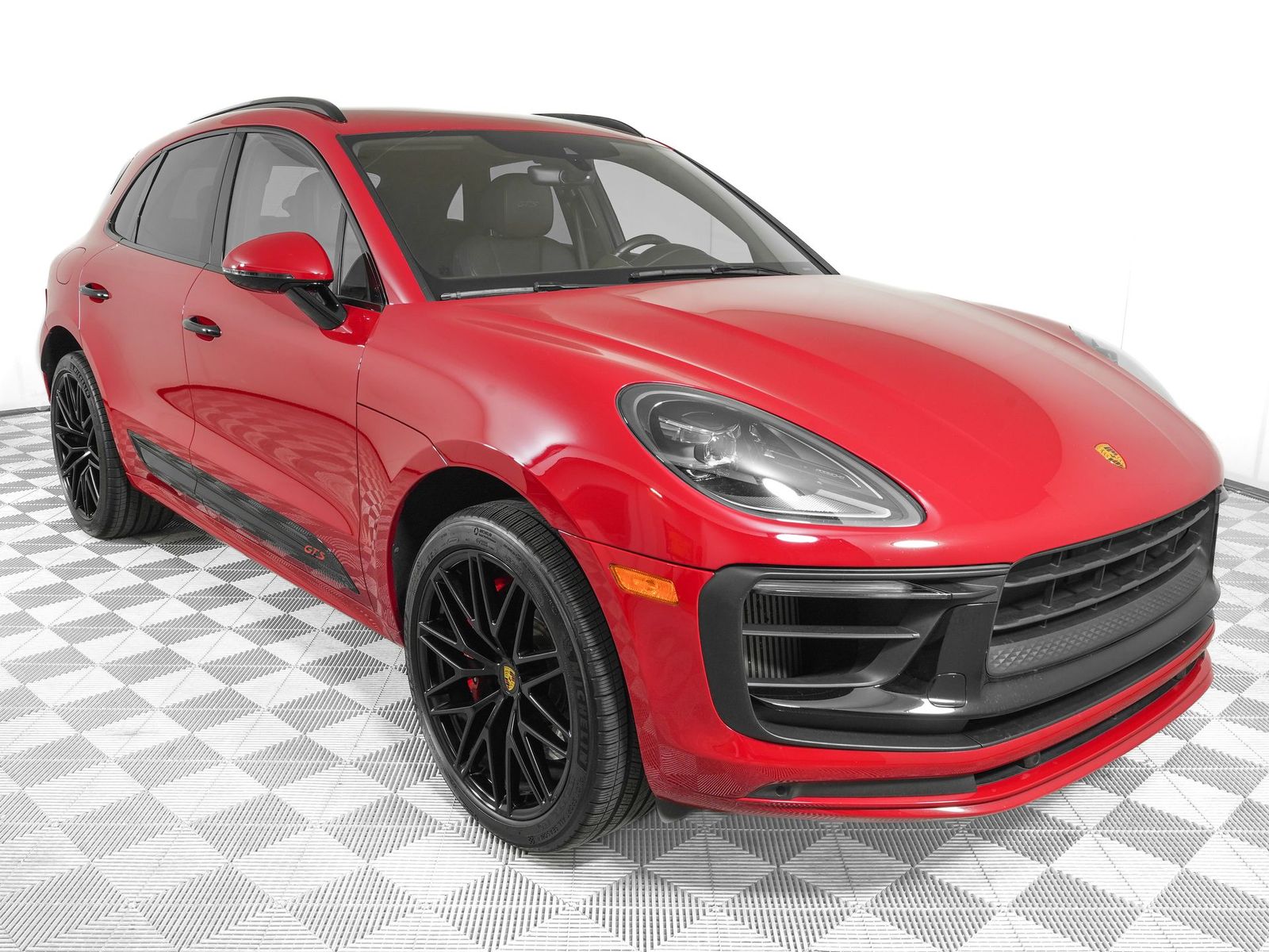2022 PORSCHE MACAN GTS - 1