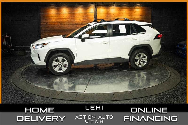 2019 TOYOTA RAV4 XLE - 1