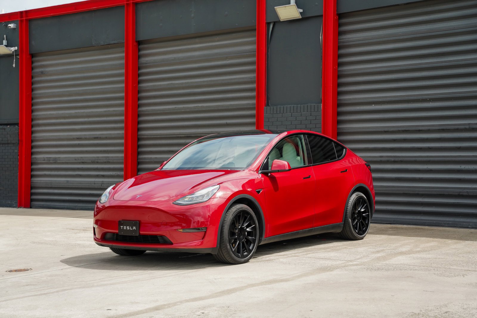 2020 TESLA MODEL Y LONG Range - 1