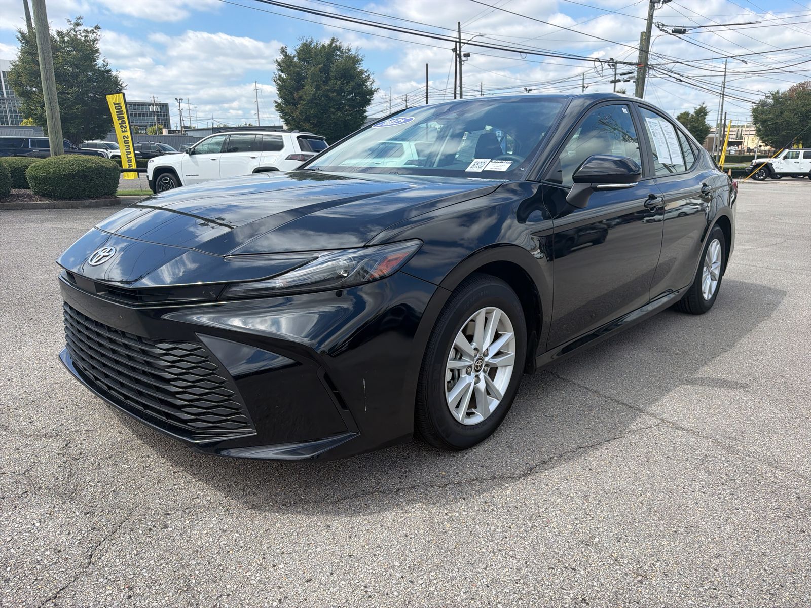 2025 TOYOTA CAMRY LE - 1