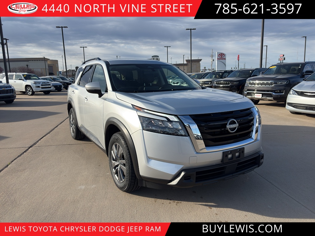 2024 NISSAN PATHFINDER SV - 1
