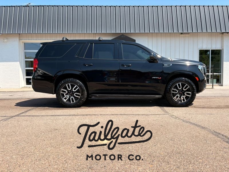 2021 GMC YUKON AT4 - 1