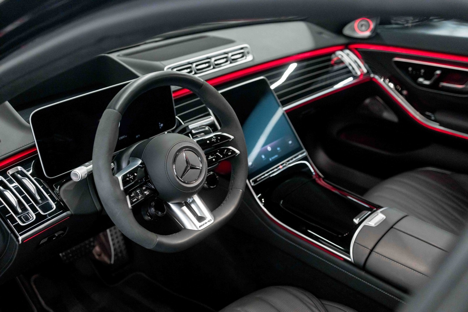 2025 MERCEDES-BENZ S-CLASS AMG S 63 E Performance - 1