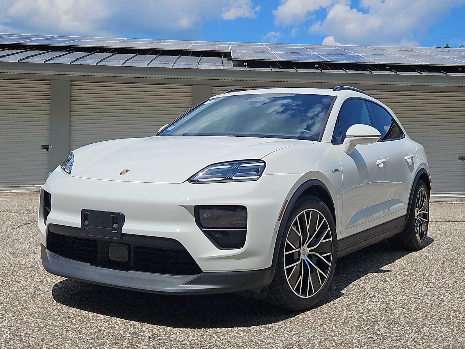 2025 PORSCHE MACAN ELECTRIC 4 - 1