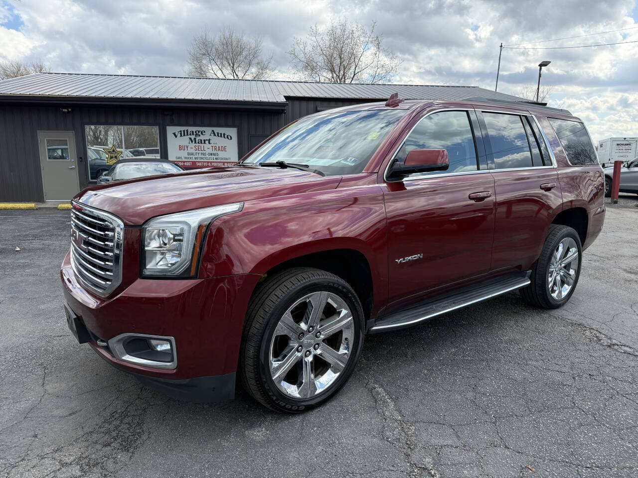 2019 GMC YUKON SLE - 1