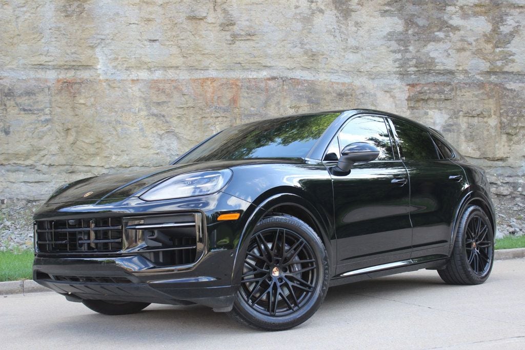 2025 PORSCHE CAYENNE Base - 1
