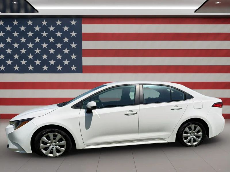 2024 TOYOTA COROLLA LE - 1