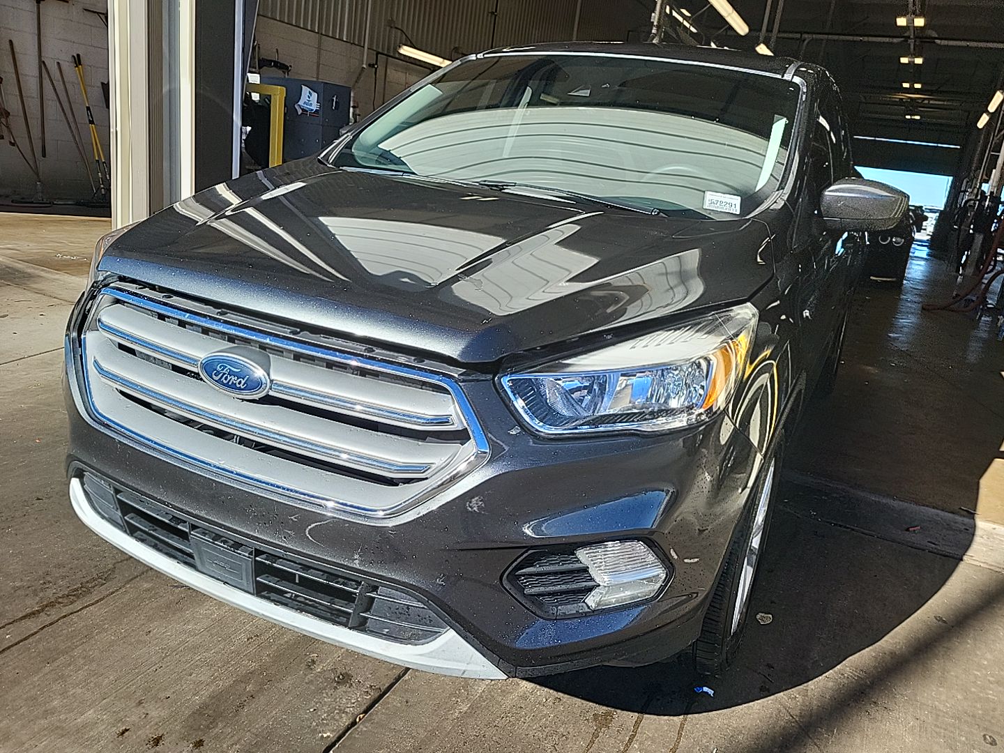 2019 FORD ESCAPE SE - 1
