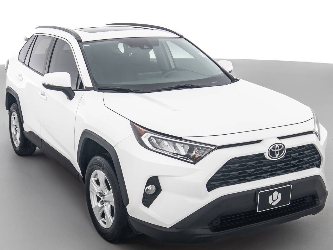 2020 TOYOTA RAV4 XLE - 1