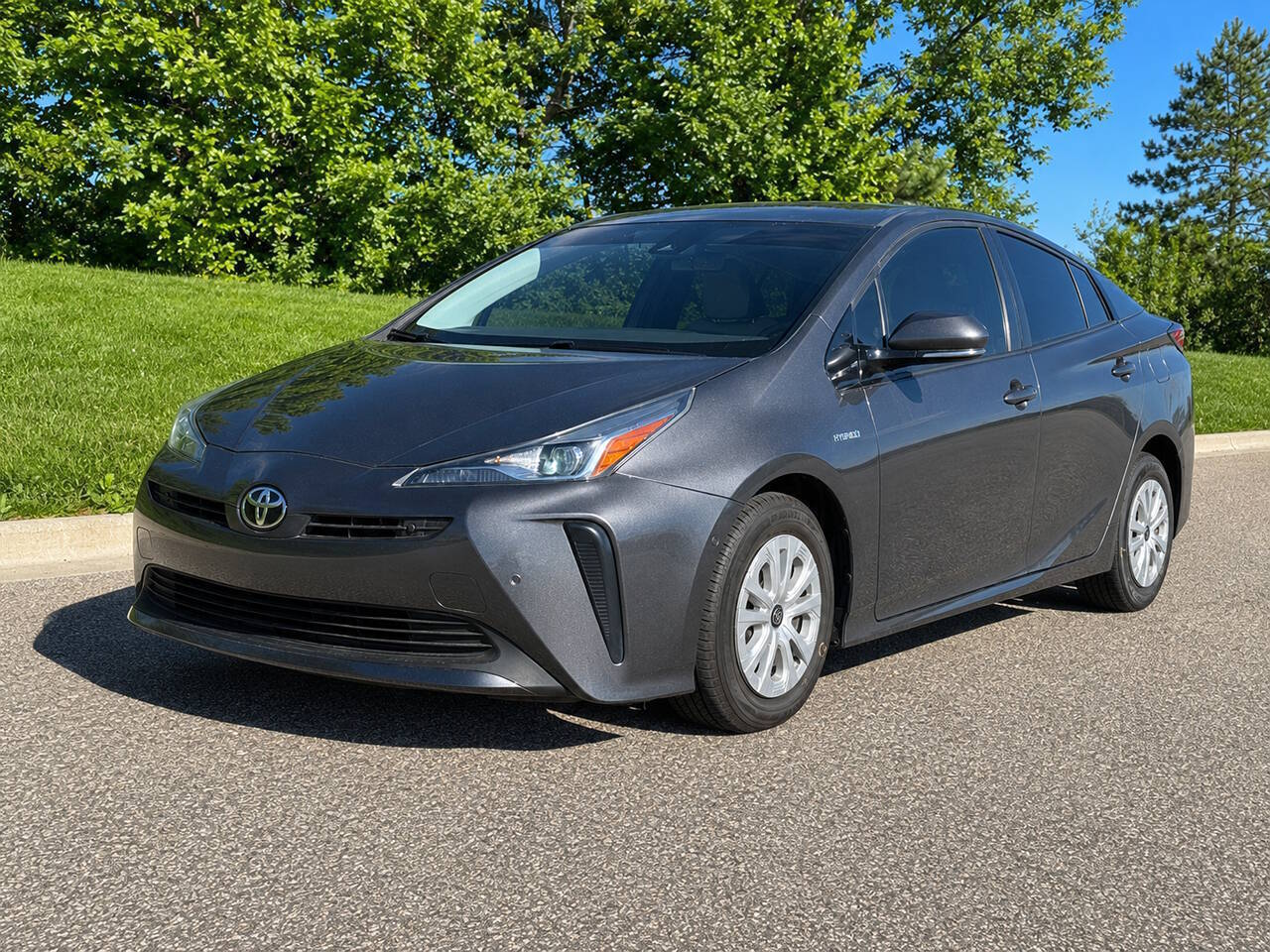 2019 TOYOTA PRIUS LE - 1