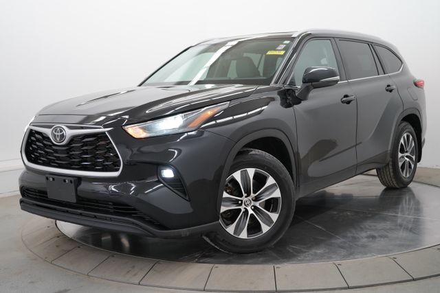 2023 TOYOTA HIGHLANDER XLE - 1