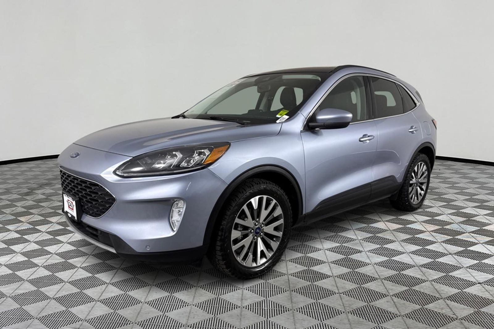 2022 FORD ESCAPE Titanium - 1