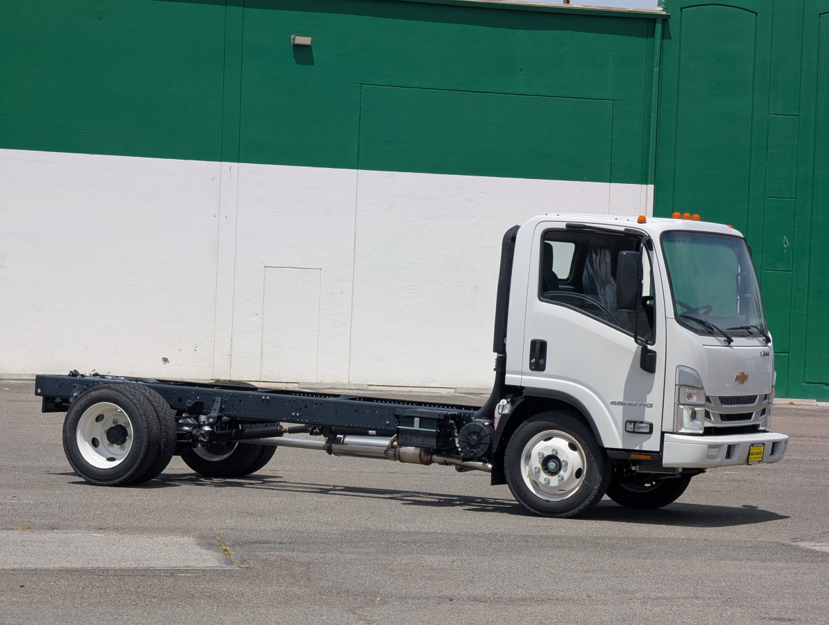 2024 CHEVROLET 4500 Base - 1