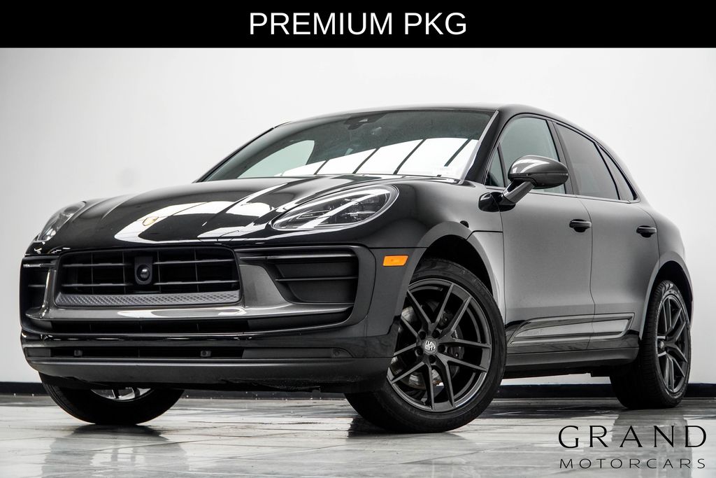 2023 PORSCHE MACAN T - 1