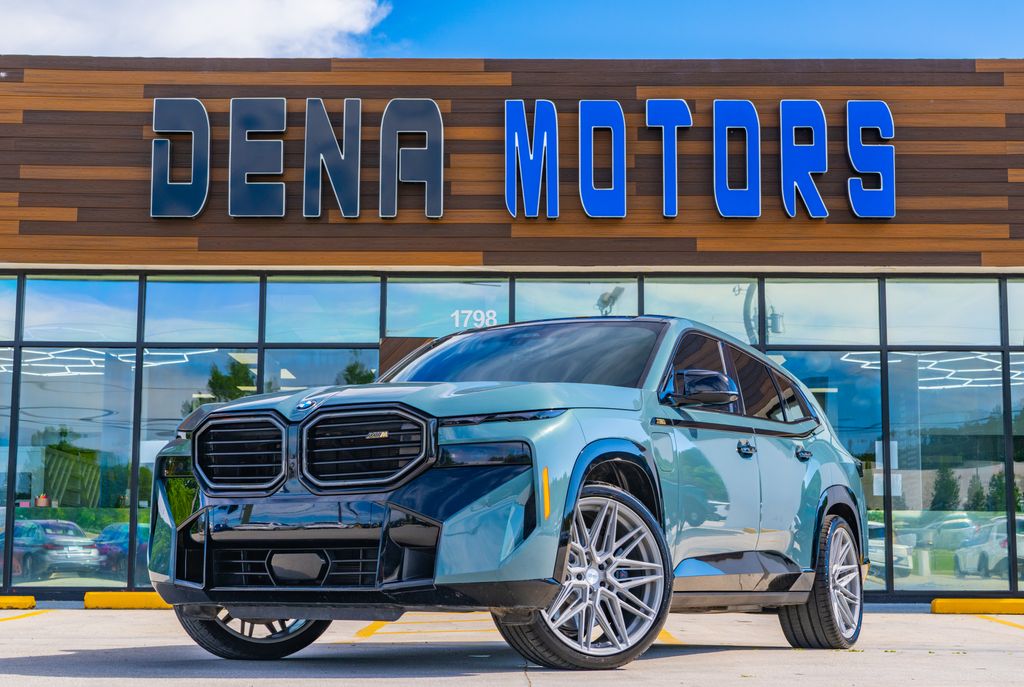 2023 BMW XM Base - 1