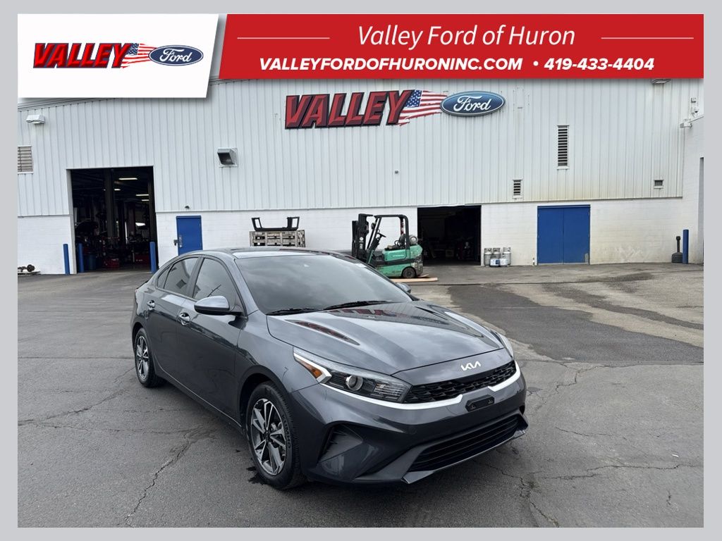 2023 KIA FORTE LXS - 1