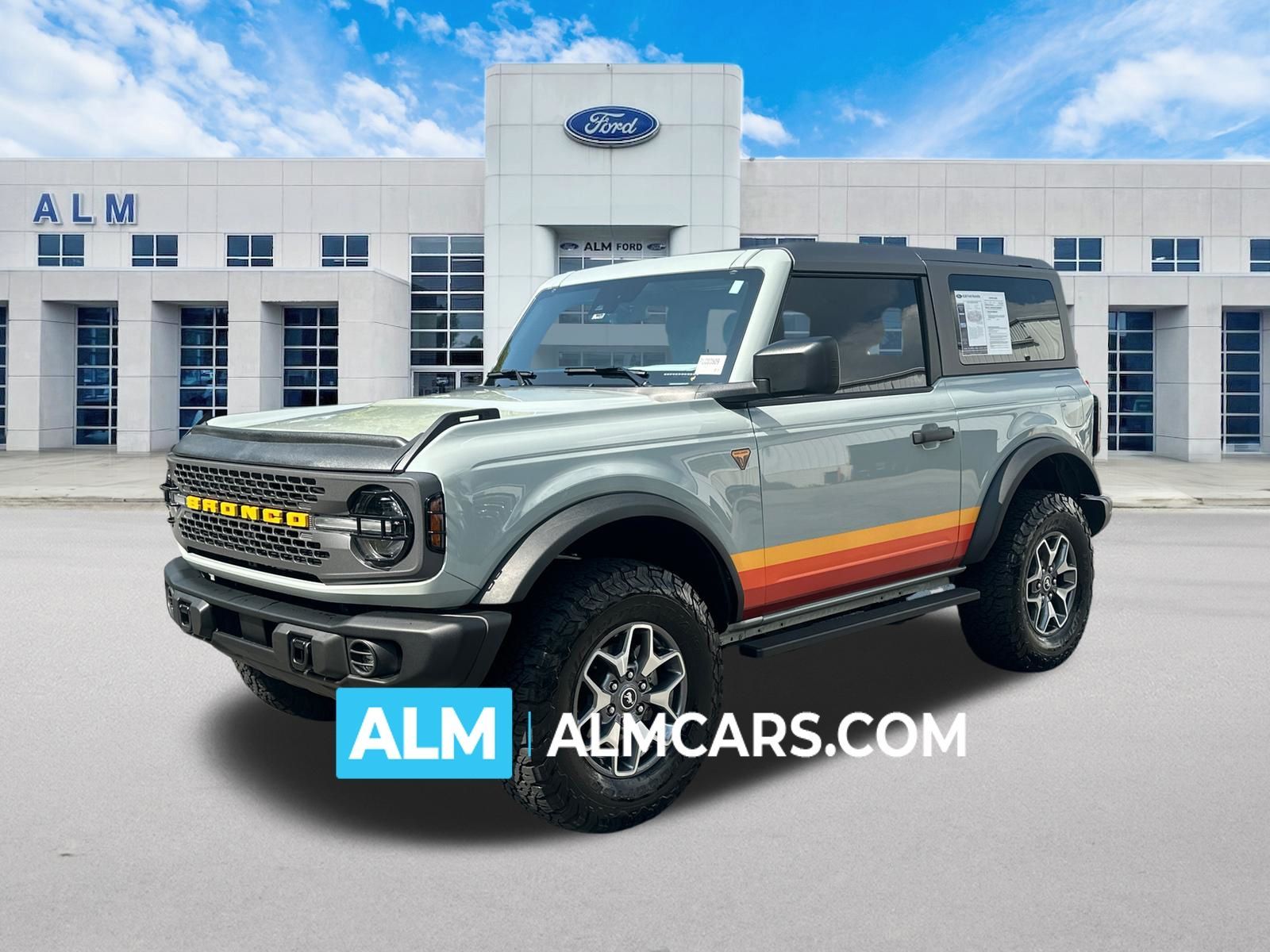 2023 FORD BRONCO Badlands - 1