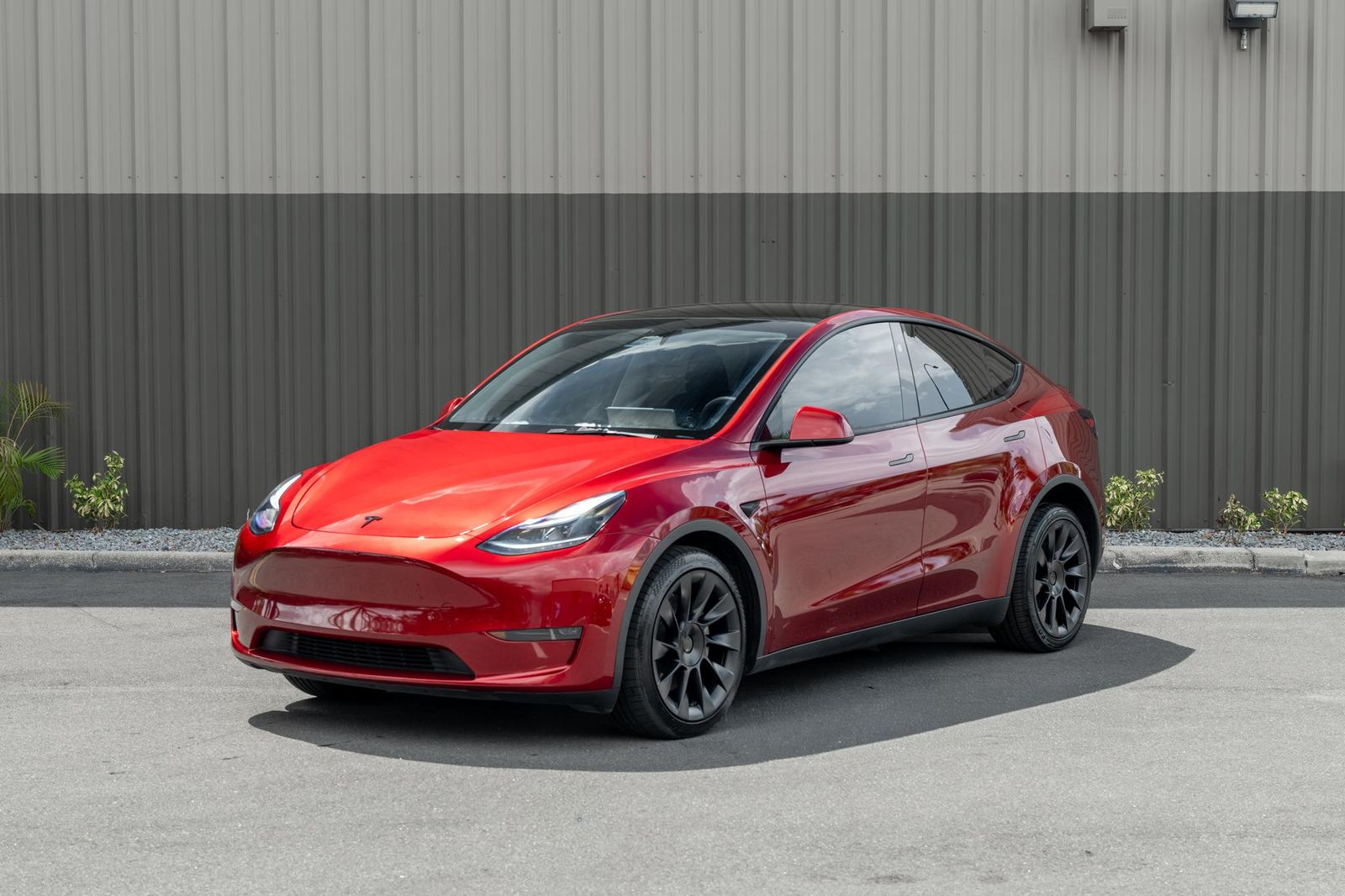 2024 TESLA MODEL Y LONG Range - 1