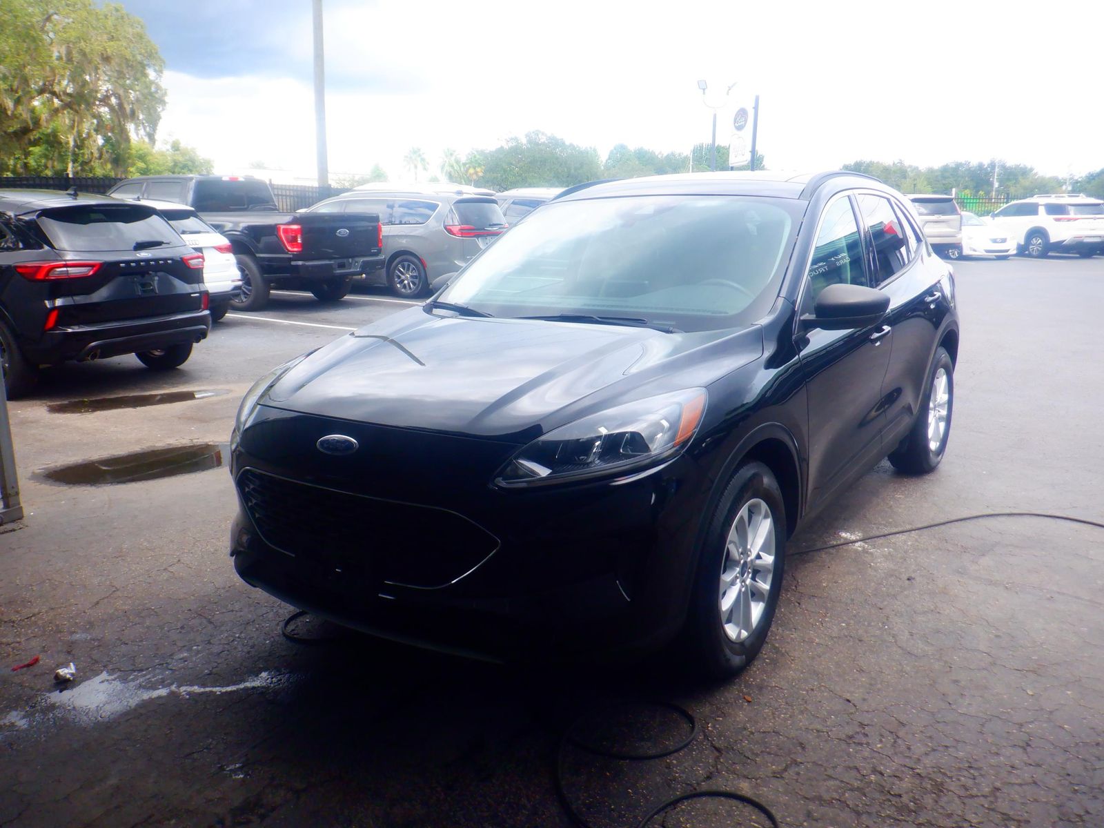 2022 FORD ESCAPE SE - 1