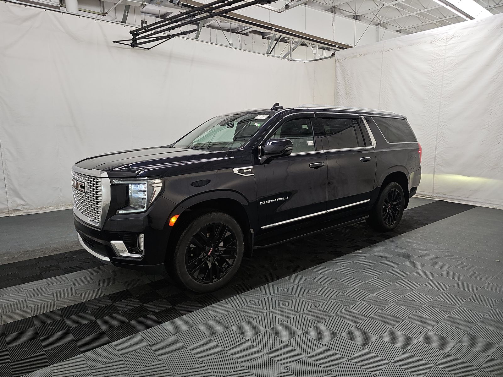 2022 GMC YUKON XL Denali - 1