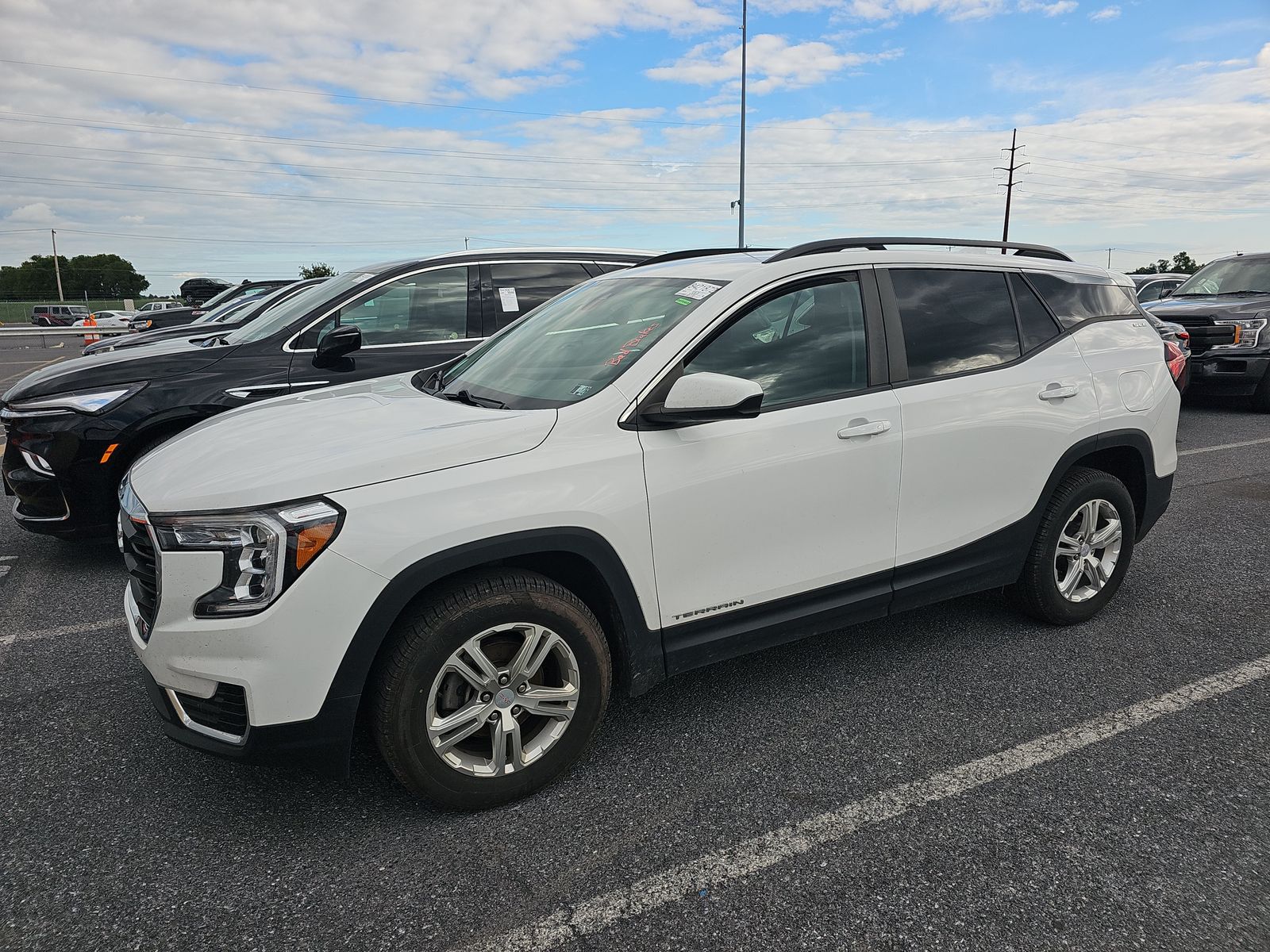 2022 GMC TERRAIN SLE - 1