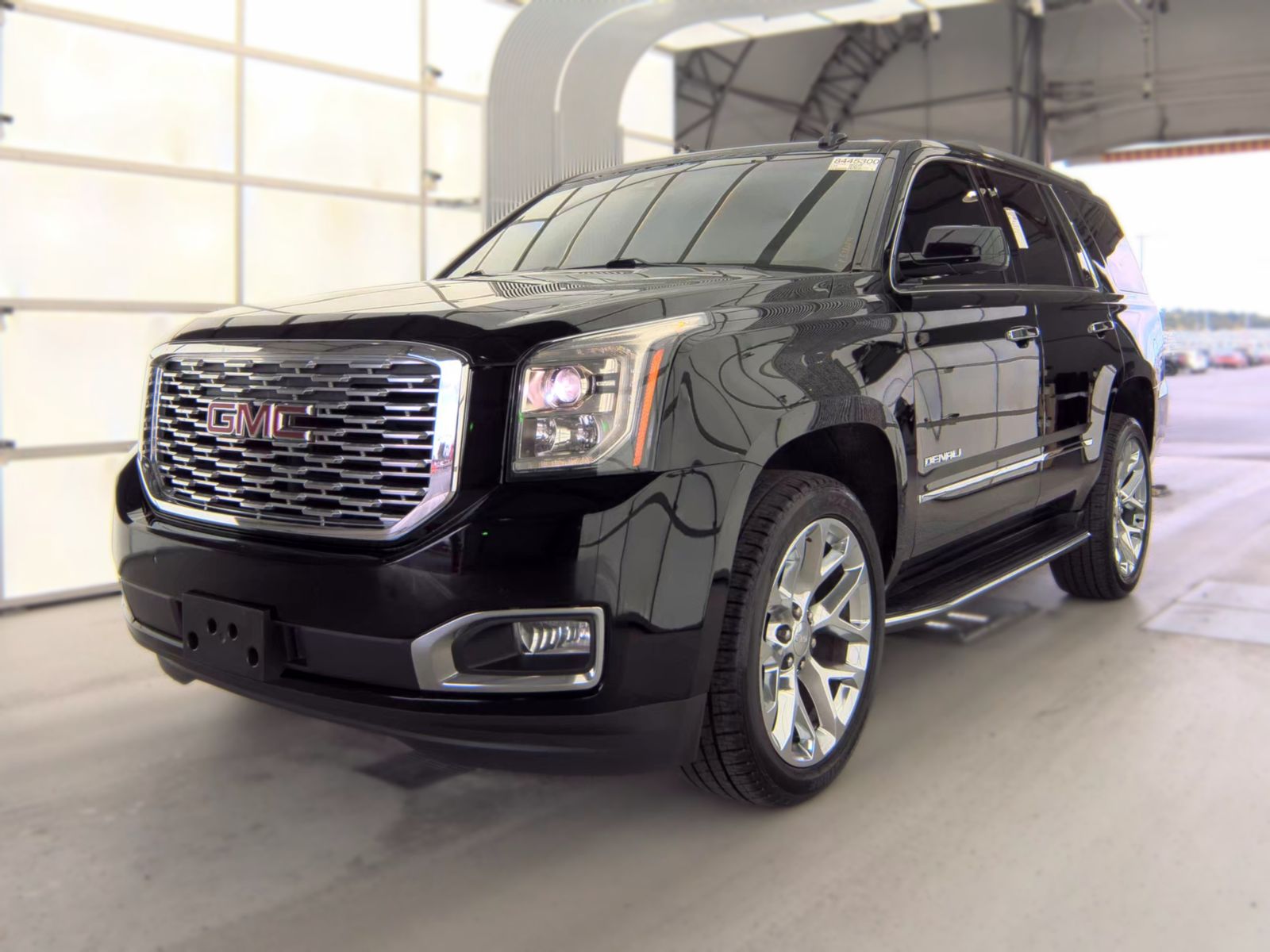 2019 GMC YUKON Denali - 1