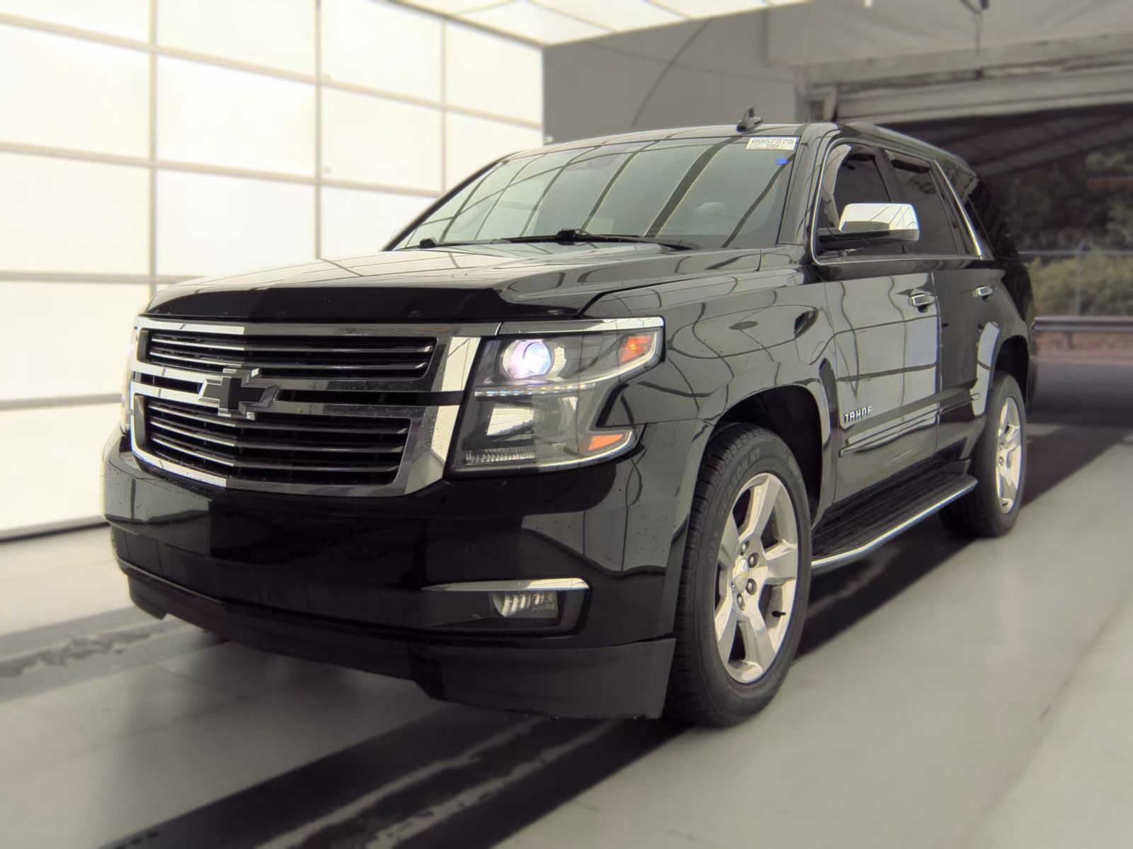 2020 CHEVROLET TAHOE Premier - 1