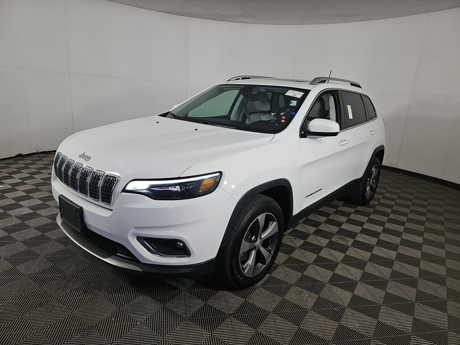 2019 JEEP CHEROKEE Limited - 1