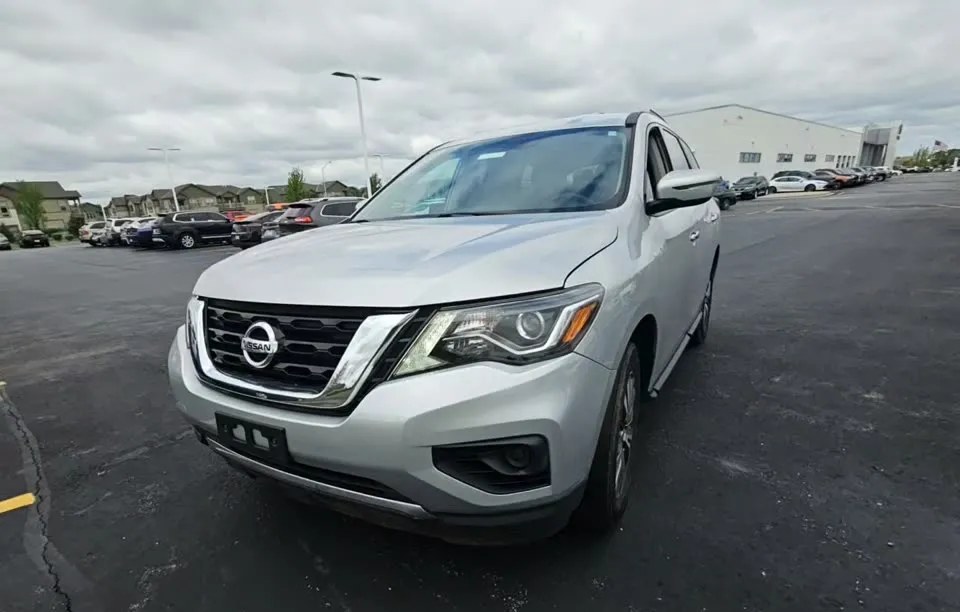 2019 NISSAN PATHFINDER S - 1
