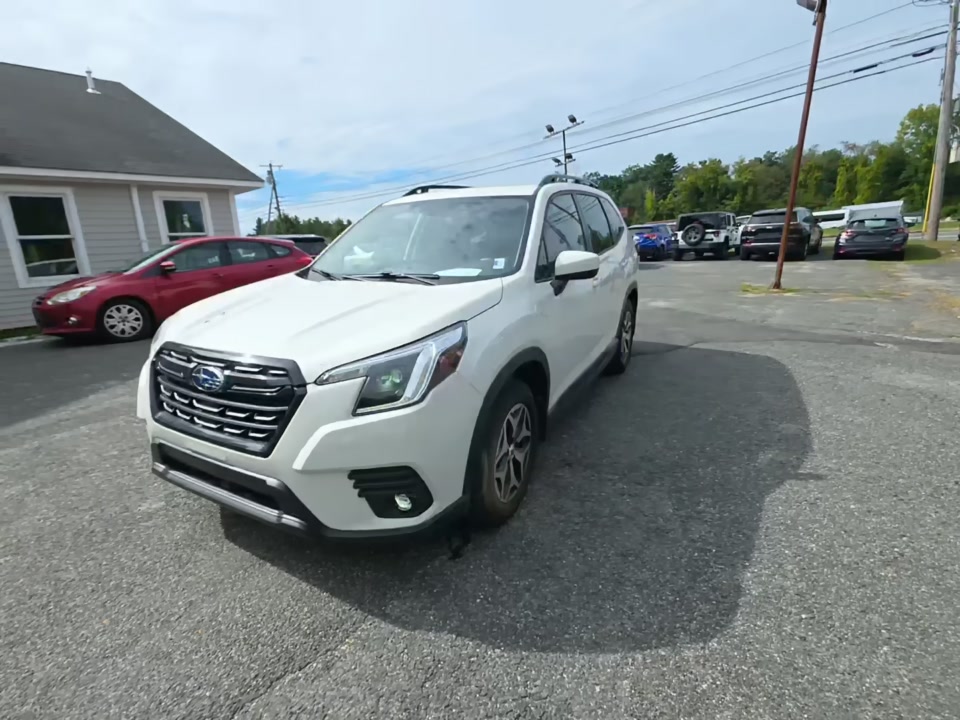 2024 SUBARU FORESTER Premium - 1