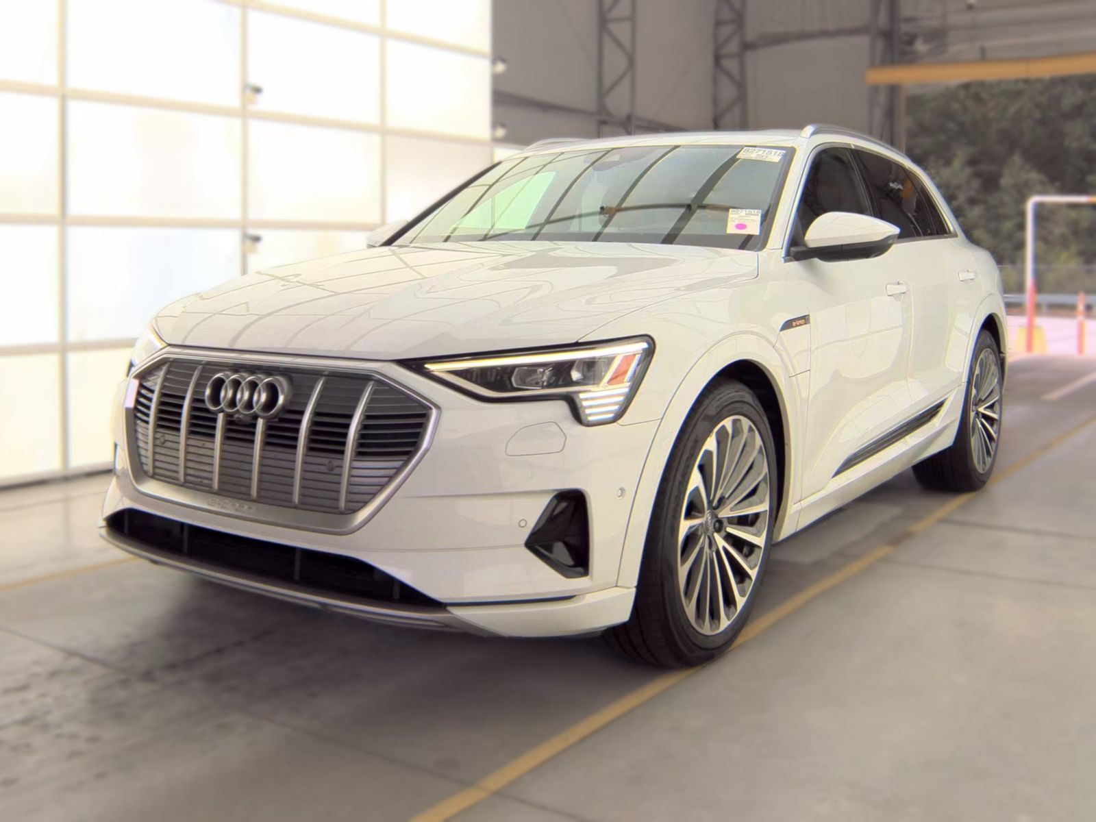 2019 AUDI E-TRON Prestige - 1