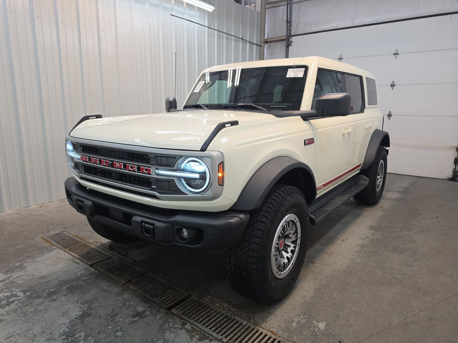 2026 FORD BRONCO OUTER Banks - 1