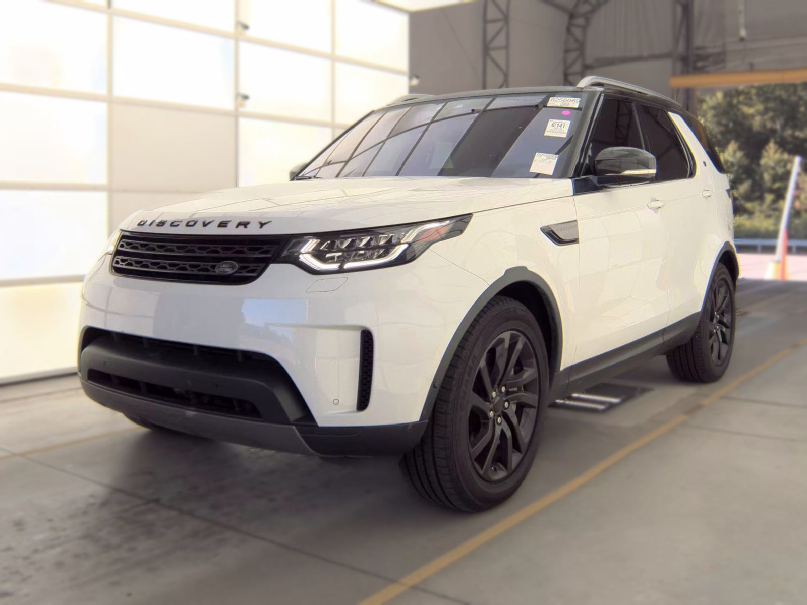 2018 LAND ROVER DISCOVERY SE - 1